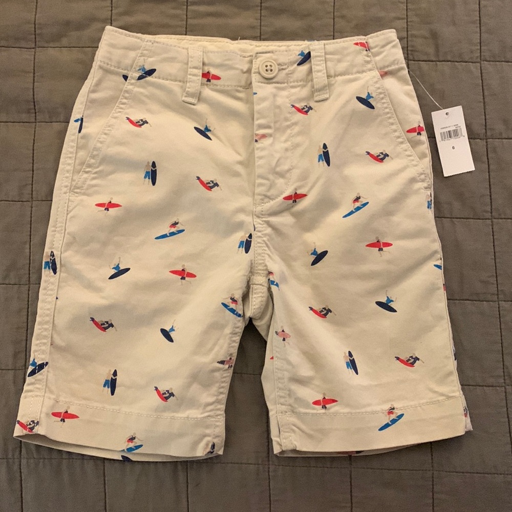 Gap Shorts- Perfect for summer with patriotic surfers!